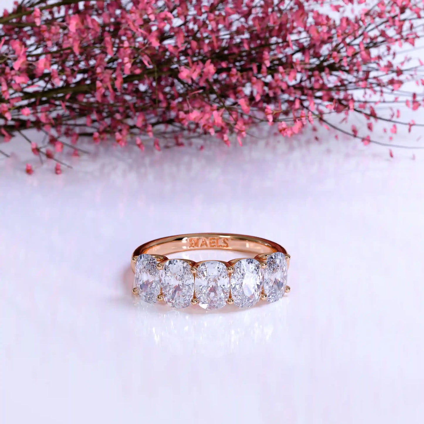 The Floating Five Elongated Cushion Band