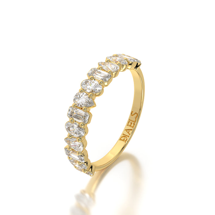 The Emerald Pear Oval Band