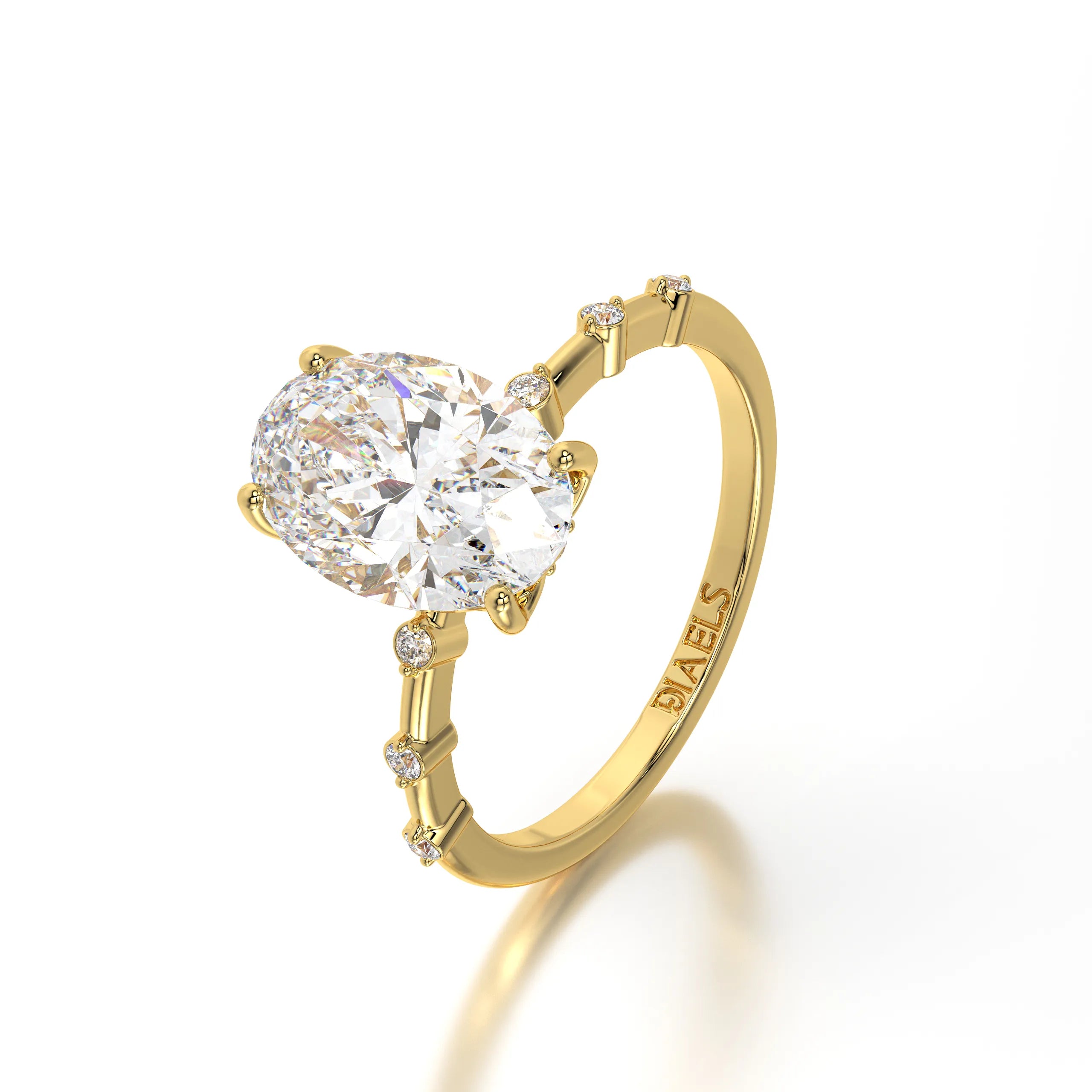 The Thin Pave Oval